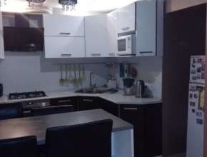 Сдам - 2к кв., 10 тыс /мес., 42м², 5/5э., Балаково, 2 микрорайон, ул Набережная Леонова 2 микрорайон - Снять 2-комнатную квартиру на вторичке, Балаково 83041