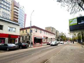 Сдам - универсальное помещ., 70 тыс /мес., 140м², Саратов, Фрунзенский р-н., ул Астраханская, д. 49 Аренда коммерческой недвижимости, Сенной в Саратове 85732