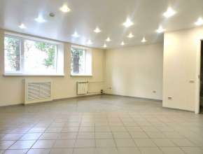 Сдам - торговые площади, 50 тыс /мес., 48м², Саратов, Октябрьский р-н., ул им Горького А.М., д. 16/20 Аренда коммерческой недвижимости в Октябрьском районе Саратова 85743