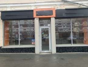 Сдам - универсальное помещ., 120 тыс /мес., 106м², Саратов, Кировский р-н., ул им Горького А.М., д. 51 Аренда универсальных помещений в Саратове 85754