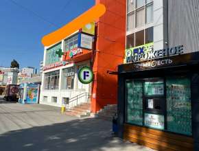 Сдам - торговые площади, 140 тыс /мес., 200м², Саратов, Ленинский р-н., пр-кт Строителей, д. 30Б Аренда коммерческой недвижимости в Ленинском районе Саратова 85771