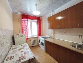 Сдам - 2к кв., 20 тыс /мес., 46м², 1/9э., Саратов, Кировский р-н., ул им Навашина С.Г., д. 20 ул. Навашина - Снять квартиру, Саратов 85801