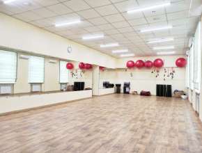 Сдам - универсальное помещ., 132 тыс /мес., 220м², Саратов, Октябрьский р-н., ул Садовая Большая, д. 94 Аренда коммерческой недвижимости в Саратове 85832