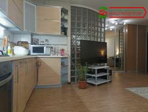 ул. Миротворцева - купить 3-комнатную квартиру на вторичке, Саратов, вторичное жилье 559351