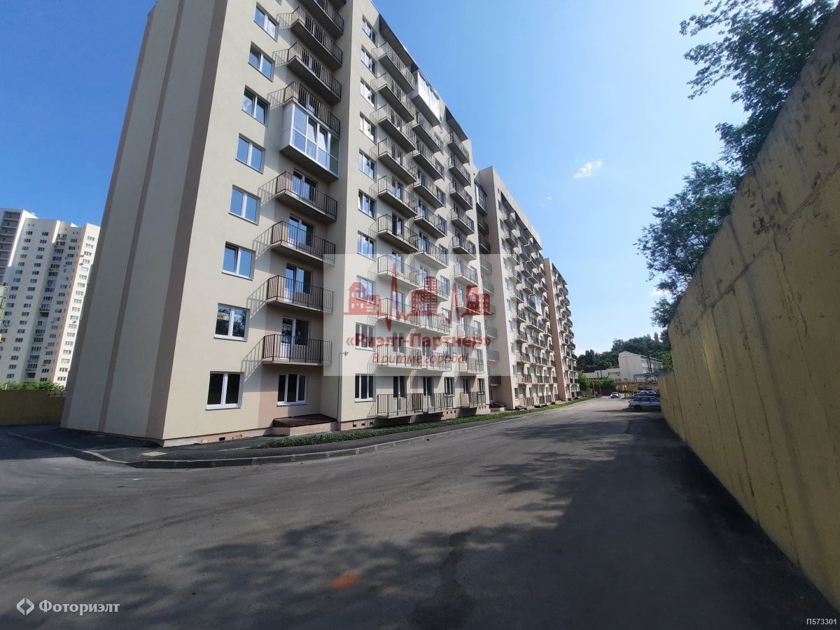 Продам - 1к кв., 3,28 млн , 41м², 2/10э., Саратов, Октябрьское ущелье, ул  Шелковичная, д. 200 | ID П573301