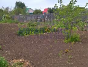 Продам - дача, 550 тыс , 20м², 6сот., Балаково, снт Дзержинец Продам дачу Подсосенки, 8А микрорайон, тер СТ Приморье Клубничная 576354