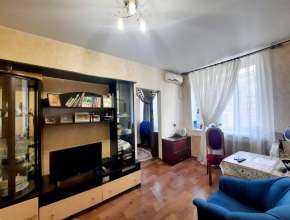 Продам 3-комнатную квартиру Саратов, Волжский р-н., пл Соборная, д. 5 578696