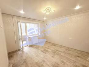 Продам 2-комнатную квартиру Балаково, 7 микрорайон, ул Набережная Леонова, д. 72 579066