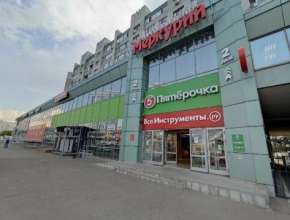 Продам - торговые площади, 17 млн , 140м², Энгельс, ул Тельмана, д. 26 Купить коммерческую недвижимость, пр-кт Строителей, 18А в Энгельсе 579657