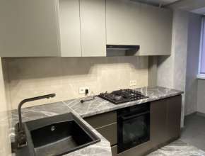 Продам 2-комнатную квартиру Саратов, Ленинский р-н., ул им Моисеева Ю.С., д. 5 579665