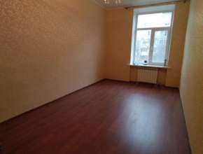 Продам 1-комнатную квартиру Саратов, Октябрьский р-н., ул Бахметьевская, д. 10 579669