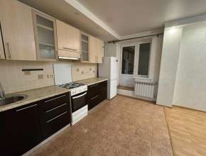 Продам - 2к кв., 5,9 млн , 45м², 2/9э., Саратов, Центр, ул им Вавилова Н.И., д. 35/39 Центр - купить квартиру, Саратов 579722