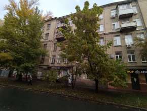 Продам - 1к кв., 3,8 млн , 34м², 3/5э., Саратов, Октябрьский р-н., ул Бахметьевская, д. 10 ул. Симбирцева - купить квартиру, Саратов 579669