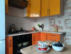 Продам - 3к кв., 3,75 млн , 58м², 2/5э., Саратов, Ленинский р-н., ул Деловая, д. 18 Ленинский район - купить 3-комнатную квартиру на вторичке, Саратов, вторичное жилье 579808