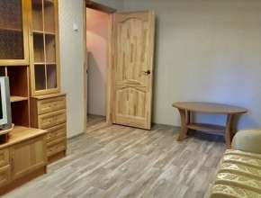 Продам - 1к кв., 3,49 млн , 30м², 1/6э., Саратов, Октябрьский р-н., ул Рабочая, д. 15/17 ул. Чернышевского, д. 137А - купить квартиру, Саратов, вторичное жилье 579169