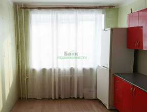 Продам - 2к кв., 1,6 млн , 42м², 1/2э., Балаково, д. 4 Продам 4-комнатную квартиру Балаково, 4 микрорайон, ул Саратовское шоссе, д. 15 579993