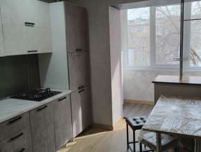 Продам 1-комнатную квартиру Саратов, Ленинский&nbsp;р-н., ул&nbsp;Буровая, д.&nbsp;11 580117