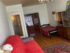 Продам 1-комнатную квартиру Саратов, Волжский&nbsp;р-н., ул&nbsp;Усть-Курдюмская, д.&nbsp;49а 580142