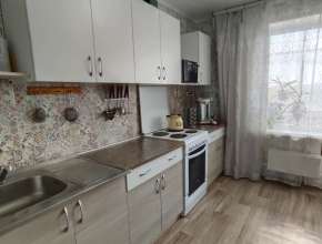 Продам 4-комнатную квартиру Саратов, Ленинский&nbsp;р-н., ул&nbsp;Тархова, д.&nbsp;1 580621