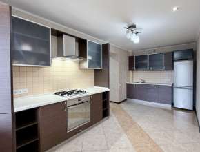 Продам - 2к кв., 11,8 млн , 60м², 9/10э., Саратов, Кировский р-н., ул им Разина С.Т., д. 54 ул. Разина, д. 19 - купить квартиру, Саратов, вторичное жилье 580630