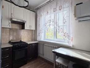 Продам - 1к кв., 3,8 млн , 32м², 3/5э., Саратов, Октябрьское ущелье, ул Шелковичная, д. 166 ул. Садовая Большая - купить 1-комнатную квартиру, Саратов 580882